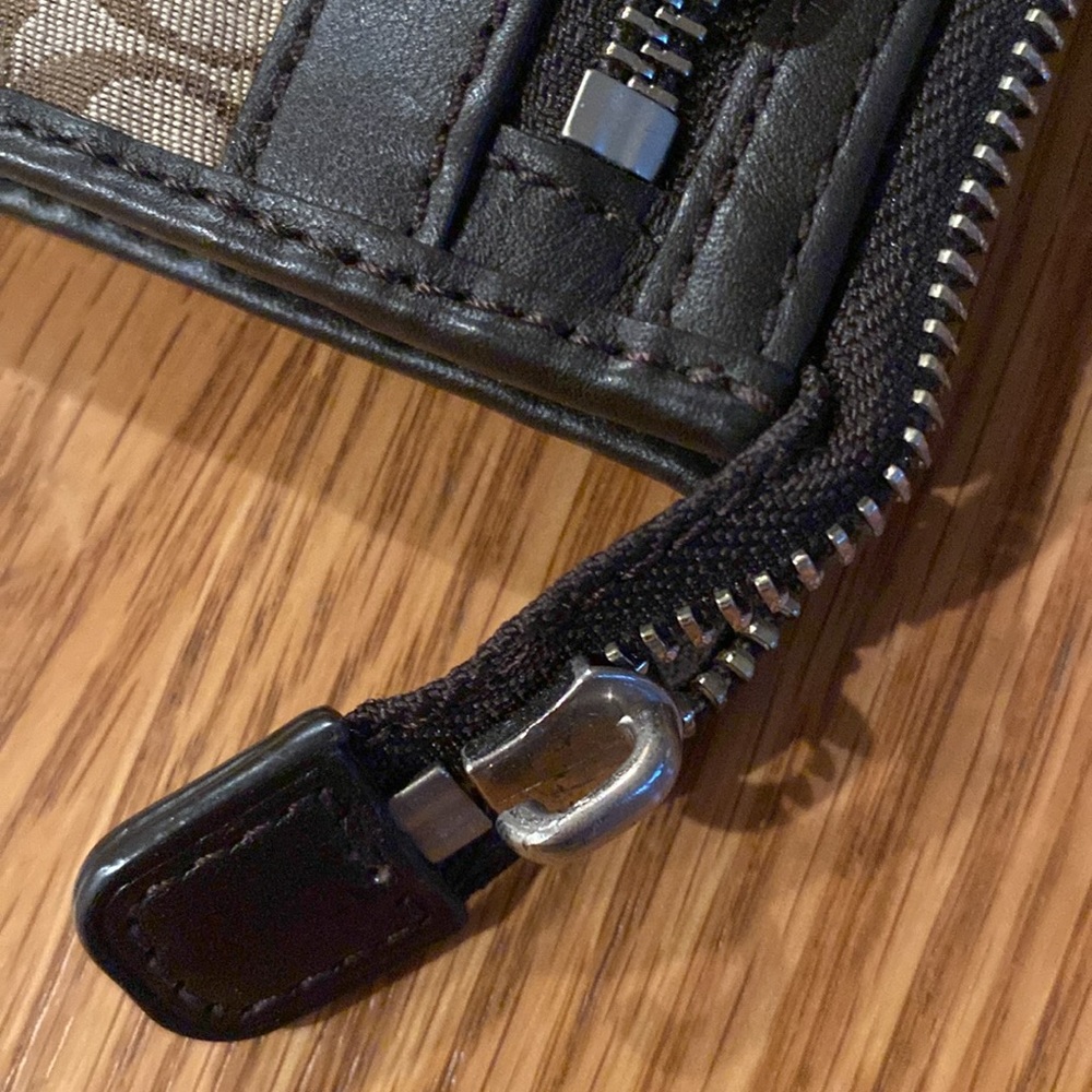 Coach wallet - Picture 3 of 3